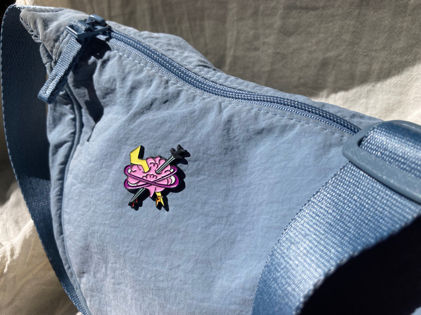 Migräne Awareness Pin